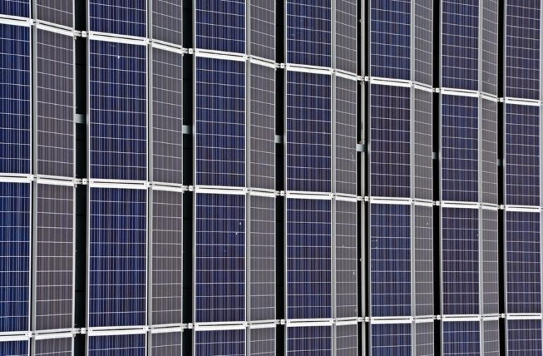 Unlocking the Power of Efficient Solar Panels: 15 Must-Know Tips