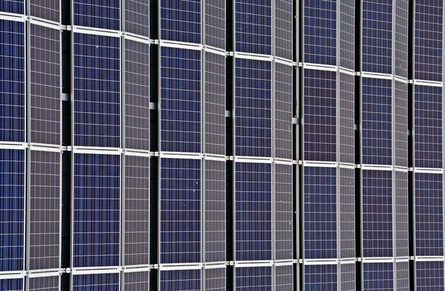 maximizing solar panel efficiency