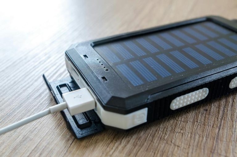 solar powered usb battery chargers